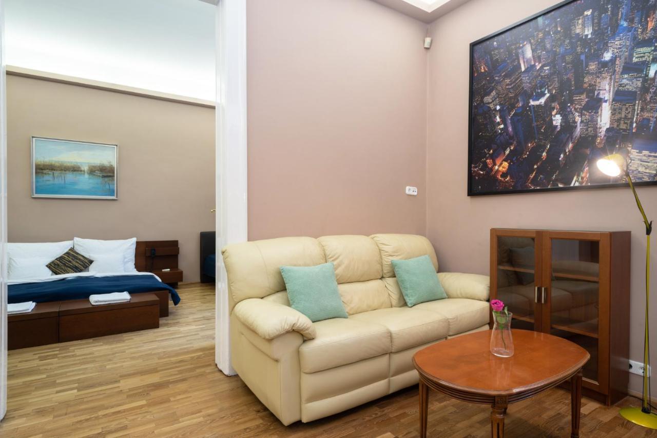 Kiraly Central Apartment With Free Parking And Ac Budapest Exterior photo